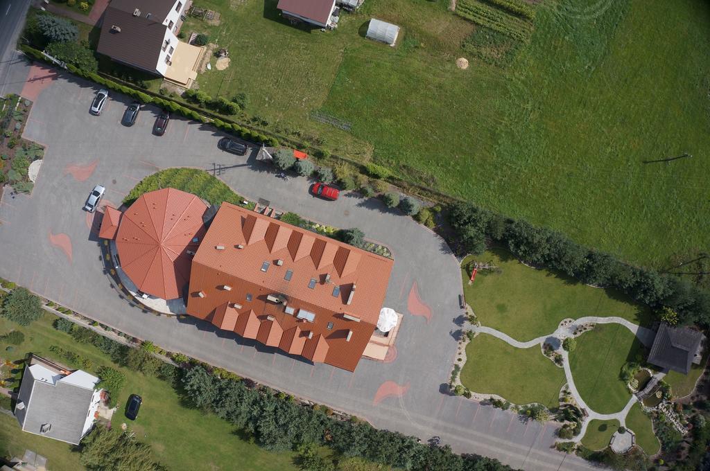 Hotel & Restauracja Okraglak Chęciny 외부 사진