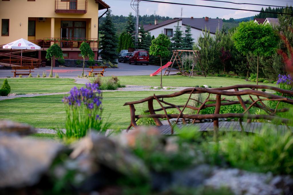Hotel & Restauracja Okraglak Chęciny 외부 사진