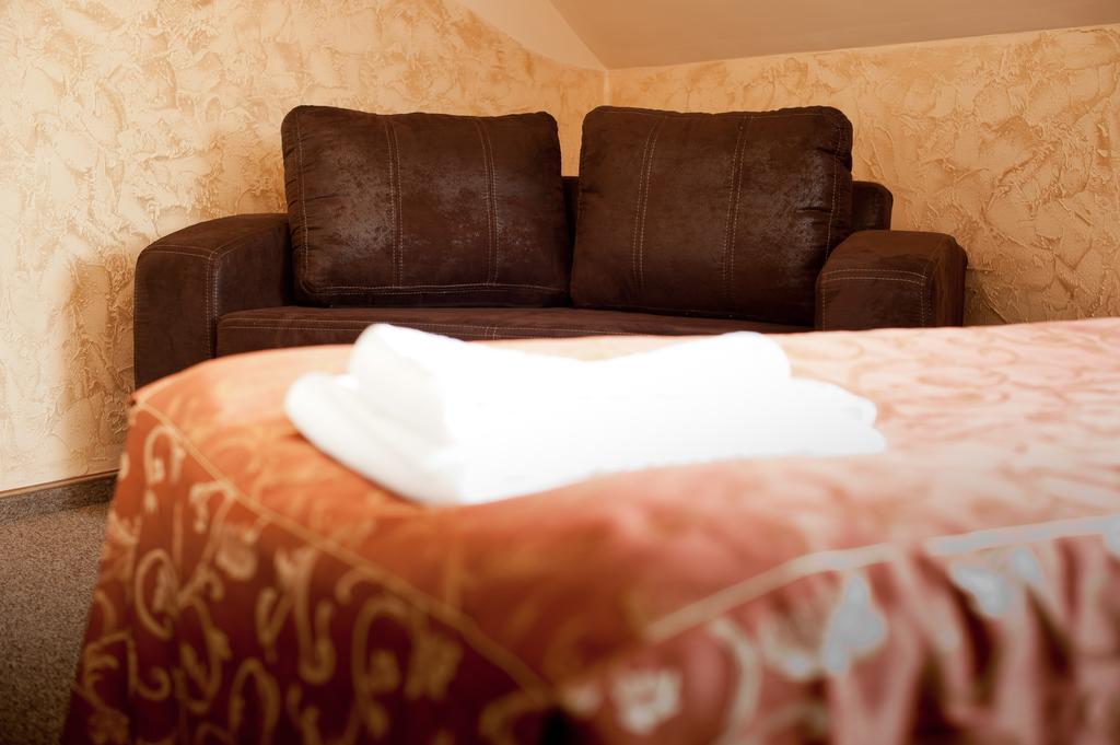 Hotel & Restauracja Okraglak Chęciny 객실 사진