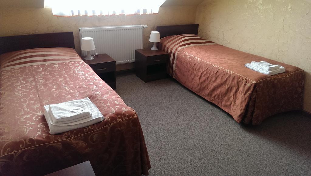 Hotel & Restauracja Okraglak Chęciny 객실 사진